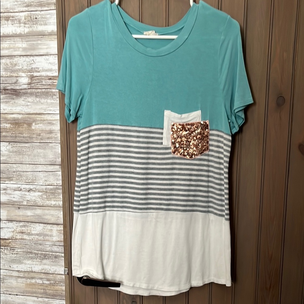 Green Graphic Short Sleeve T-Shirt